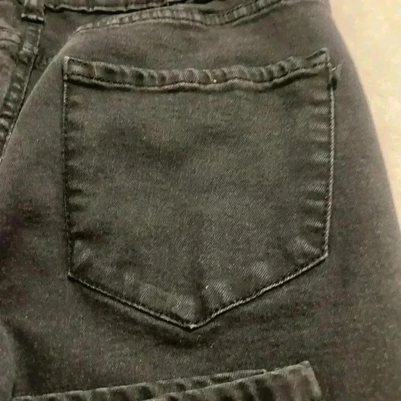 Tahari Women’s Skinny Black Stretch Jeans 5 pockets straight legs size 8/29 - Picture 9 of 9